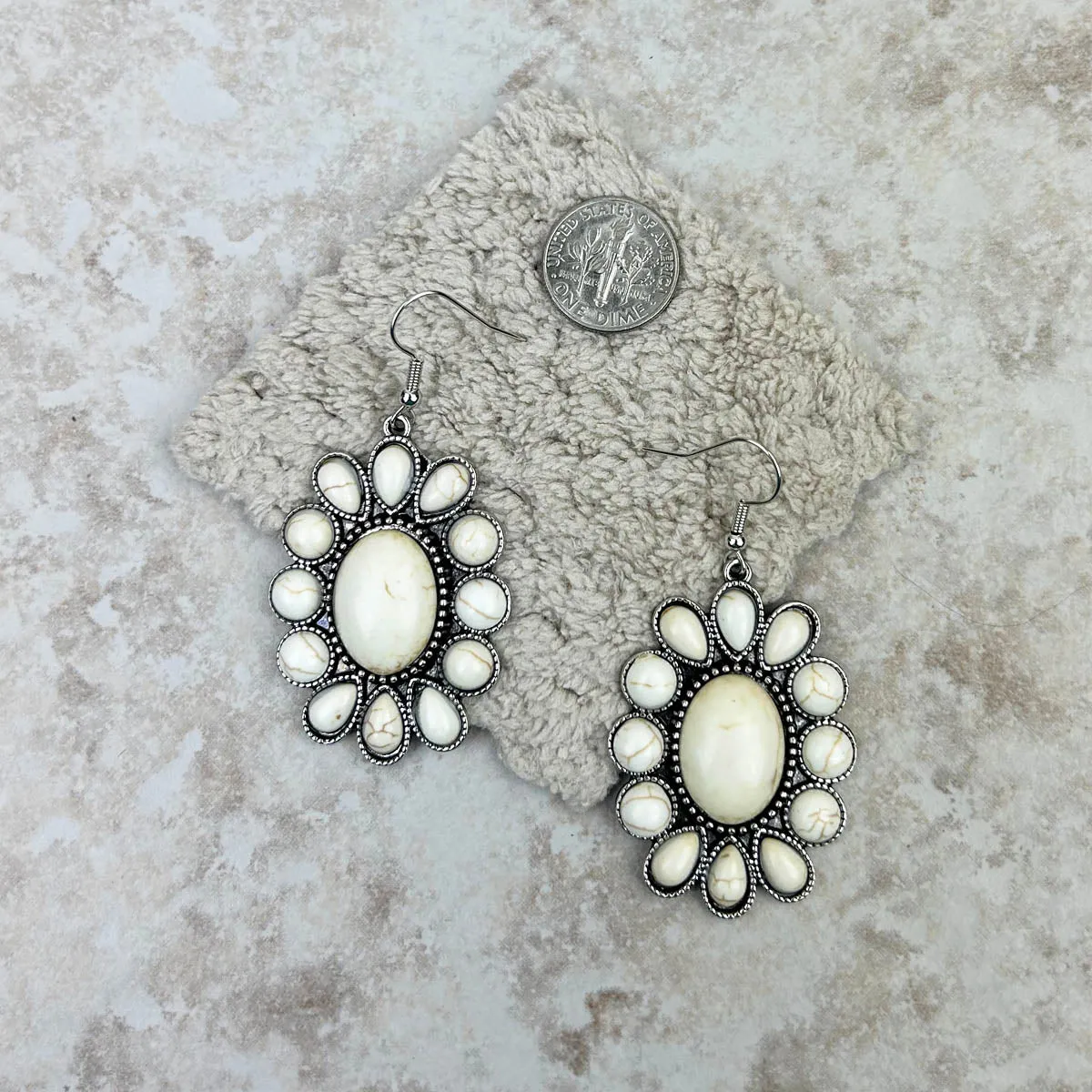 ER210131-07   Natural Stone Oval Concho Earring